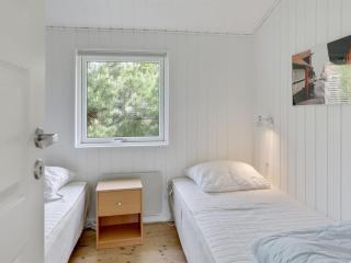 Holiday Home Botolphus - 20m from the sea by Interhome - 2
