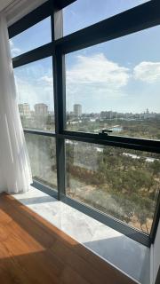 Bright Central Apartment with Park & City Views - 7
