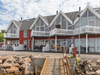Holiday Home Eija - 5m from the sea by Interhome - 5