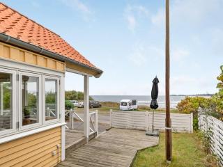 Holiday Home Bilal - 20m from the sea by Interhome - 8