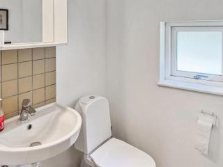 Holiday Home Axel - 1-2km from the sea by Interhome - 4