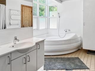 Holiday Home Axel - 1-2km from the sea by Interhome - 3