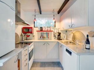 Holiday Home Fabian - 900m from the sea by Interhome - 4