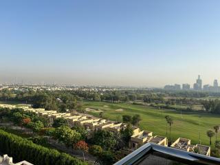Elegant 2 Bhk Apartment in Dubai with Gym & swimming pool - 2