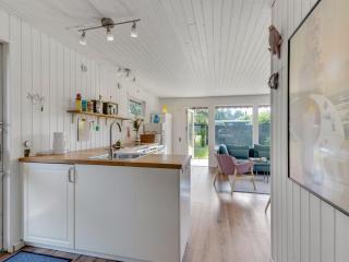 Holiday Home Edny - 210m from the sea by Interhome - 3