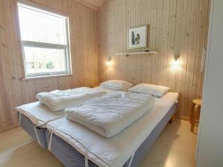 Holiday Home Börje - 600m from the sea by Interhome - 2