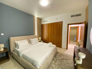 Modern 2 BHK Apt in Dubai - 9