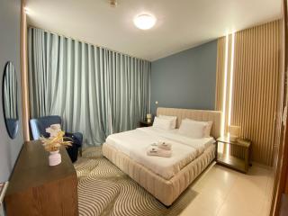 Modern 2 BHK Apt in Dubai - 3