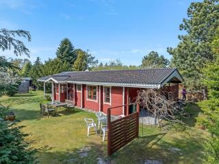 Holiday Home Berit - 700m from the sea by Interhome - 3
