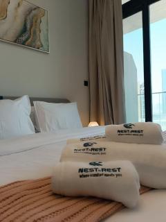 Elegant 1br Apt with balcony Al Maryah Vista 1 - 2