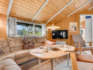 Holiday Home Eeva - 900m from the sea by Interhome - 3