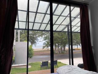 I Rak Ta-lay House - 2