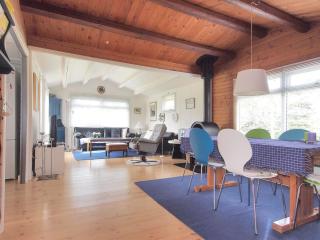 Holiday Home Aarno - 700m from the sea by Interhome - 9