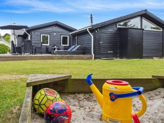 Holiday Home Kalevi - 900m from the sea by Interhome - 1