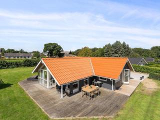 Holiday Home Aarne - 300m from the sea by Interhome - 0