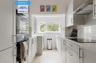 Short Stays & Spacious 3 Bedroom Apt By Azzurri Properties Short Lets & Serviced Accommodation Cricklewood - Shoot-Up Hill - 4