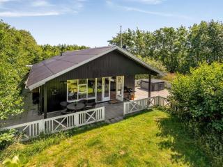 Holiday Home Maik - 1-5km from the sea by Interhome - 6