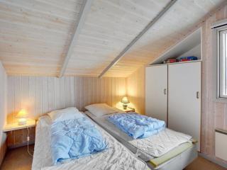Holiday Home Emund - 900m from the sea by Interhome - 4