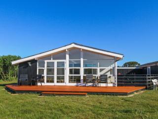Holiday Home Allis - 400m from the sea by Interhome - 4