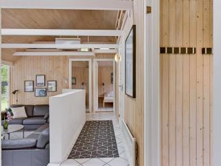 Holiday Home Ellanor - 1km from the sea by Interhome - 1