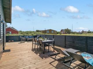 Holiday Home Ortwin - 300m from the sea by Interhome - 2