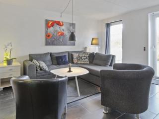 Apartment Alvild - 2-3km from the sea by Interhome - 2