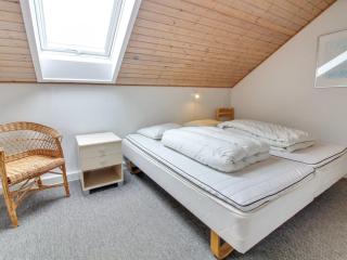 Apartment Arna - 2-3km from the sea by Interhome - 2