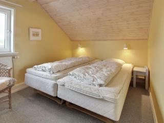 Apartment Aya - 2-3km from the sea by Interhome - 3