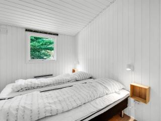 Holiday Home Roald - 2-2km from the sea by Interhome - 2