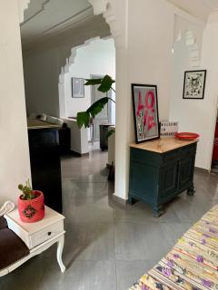 Villa with Private Pool and Garden, Fast Wi-Fi - 5
