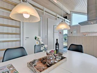 Holiday Home Chrisse - 550m from the sea by Interhome - 2