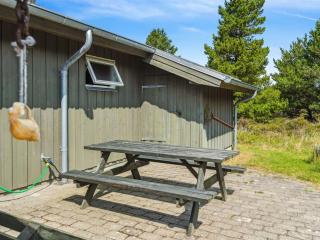 Holiday Home Erlinda - 3-1km from the sea by Interhome - 4
