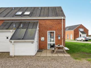 Apartment Ameli - 2-3km from the sea by Interhome - 3