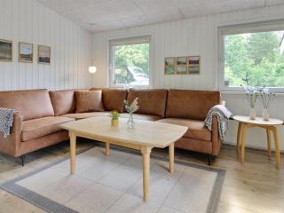 Holiday Home Mikaela - 1km from the sea by Interhome - Mølby - 2