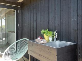 Holiday Home Gubbe - 500m from the sea by Interhome - 2