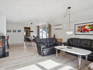 Holiday Home Botulf - 3-8km from the sea by Interhome - 7