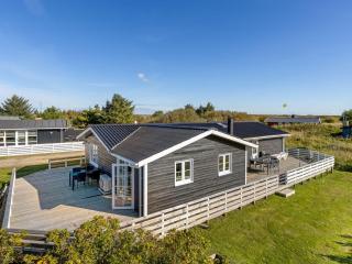 Holiday Home Aika - 500m from the sea by Interhome - 9