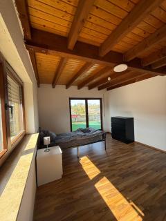 HEU1- Spacious City Apartment with Terrace in Heusenstamm - 0