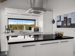 Holiday Home Elinora - 100m from the sea by Interhome - 3