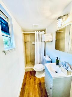 10 Beds, 2 Homes, Hot - Tub Near Downtown! - 2