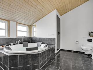 Holiday Home Haghbarth - 2-3km from the sea by Interhome - 9