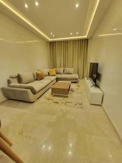 Rosa Luxury Apartment , Confort, Vue Dégagée , Parking Privé près du CFC - 1