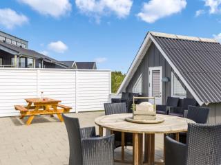 Holiday Home Mikka - 450m from the sea by Interhome - 5