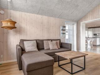 Holiday Home Mikka - 450m from the sea by Interhome - 7