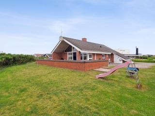 Holiday Home Mari - 400m from the sea by Interhome - 7