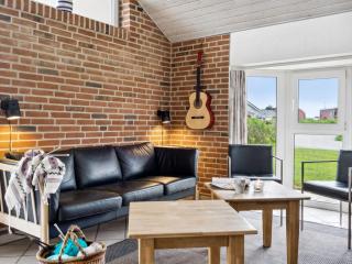 Holiday Home Mari - 400m from the sea by Interhome - 7