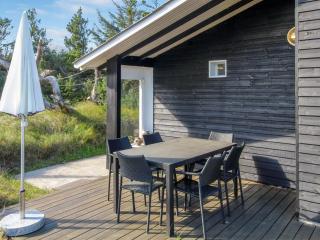 Holiday Home Allydia - 400m from the sea by Interhome - 5