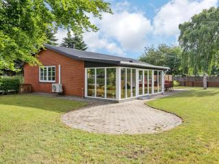 Holiday Home Philip - 2km from the sea by Interhome - 5