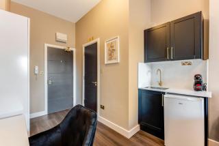 Roam & Recharge Your Perfect and Stylish City Studio - 6