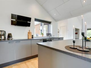 Holiday Home Heidi - 1km from the sea by Interhome - 1